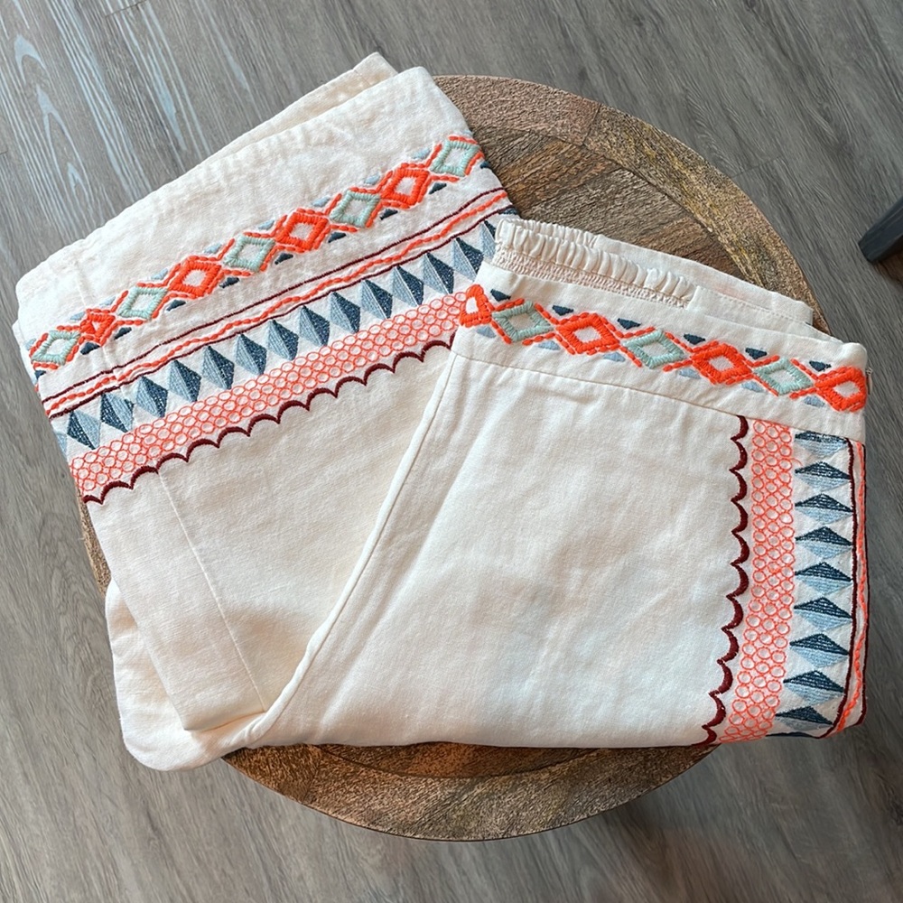 Anthropologie Embroidered Pants Size 2